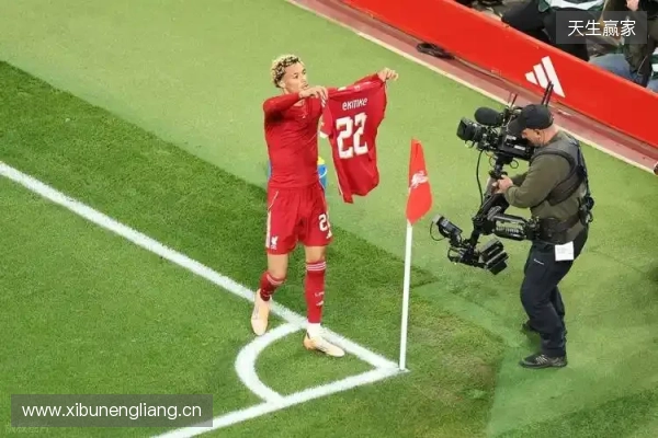 埃基蒂克：期待重回马赛主场踢球，那里有着难以置信的球迷