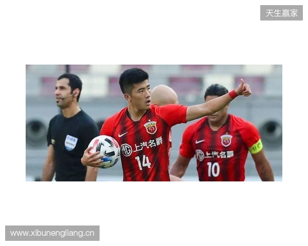 上海海港富盛经开6-1上海赛更达，李圣龙双响杨黔东获处子球