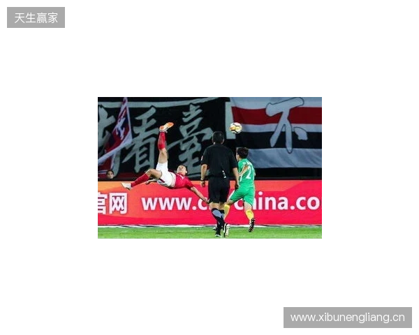 凌空落叶斩！热议杜月徵世界波：比帕瓦尔那球还漂亮！杜德里格斯